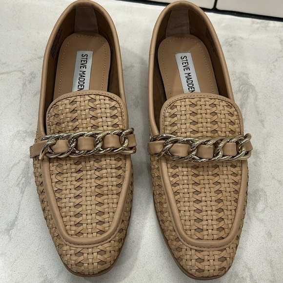 Steve Madden Terrain Loafer Tan 6.5 Chain Detail Woven Slip On Almond Toe - Picture 6 of 16